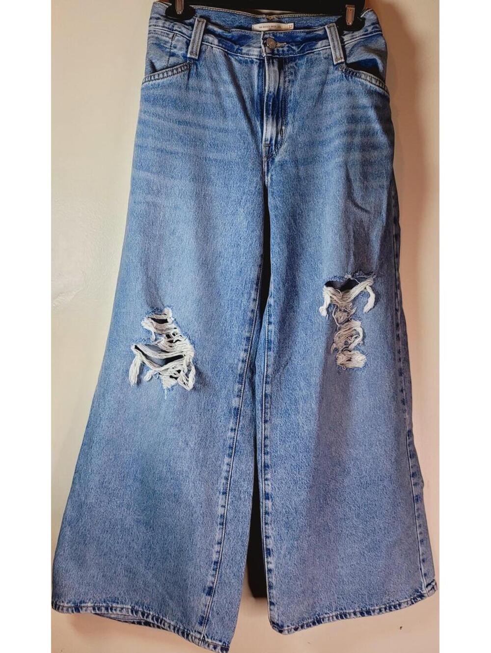 Levi's 94 Baggy Wide Leg Distressed Blue Denim Jeans Size 32